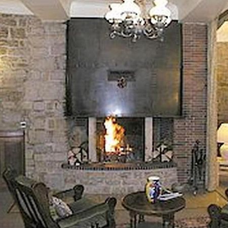 Hotel De Paris Полини Екстериор снимка