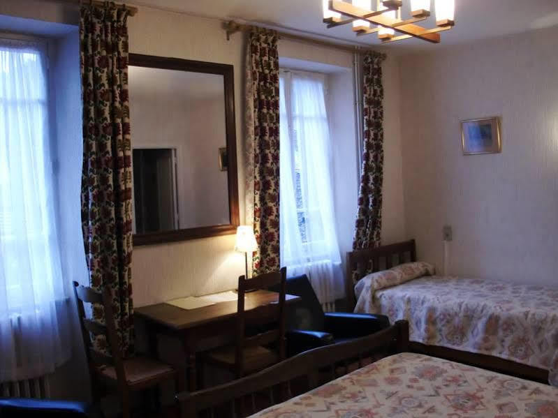 Hotel De Paris Полини Екстериор снимка